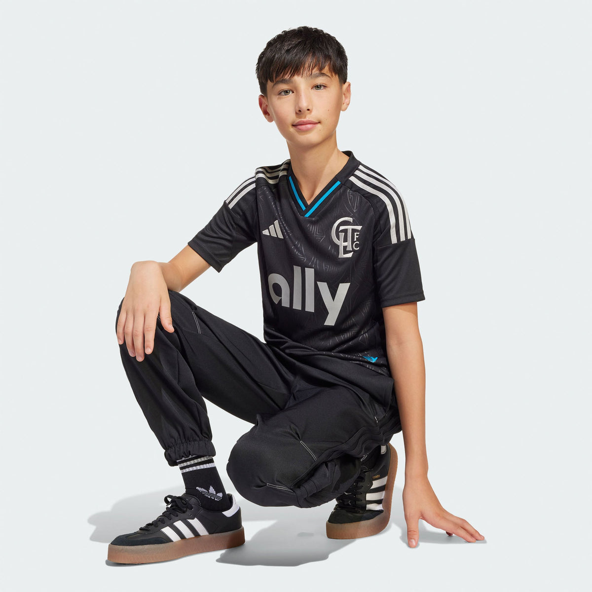 Youth Charlotte FC Black 2025 Fortress Kit Replica Jersey