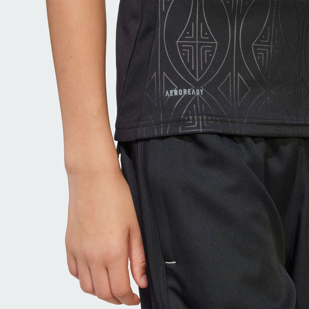 Youth Charlotte FC Black 2025 Fortress Kit Replica Jersey